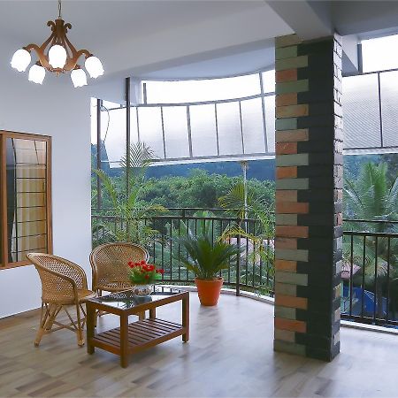 Holiday Villa 테카디 외부 사진