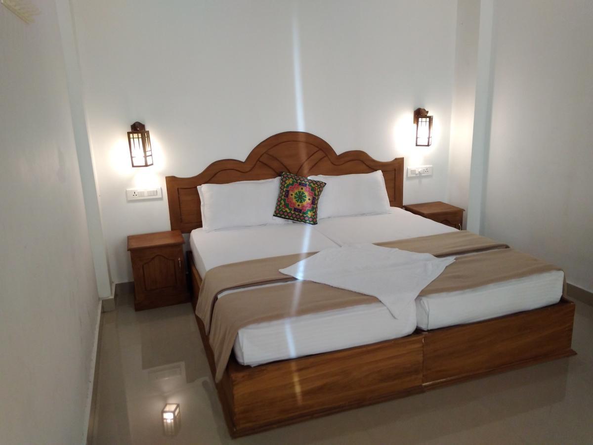 Holiday Villa 테카디 외부 사진
