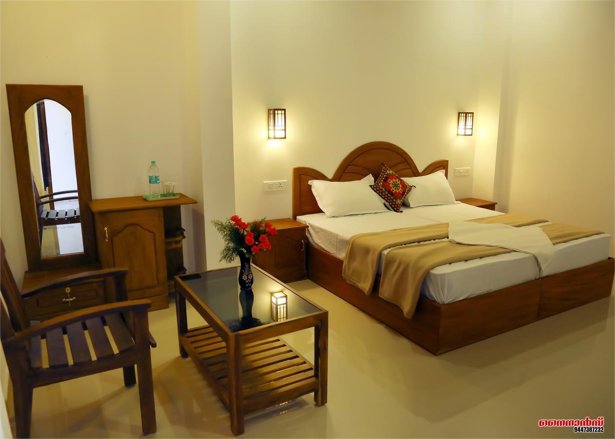 Holiday Villa 테카디 외부 사진